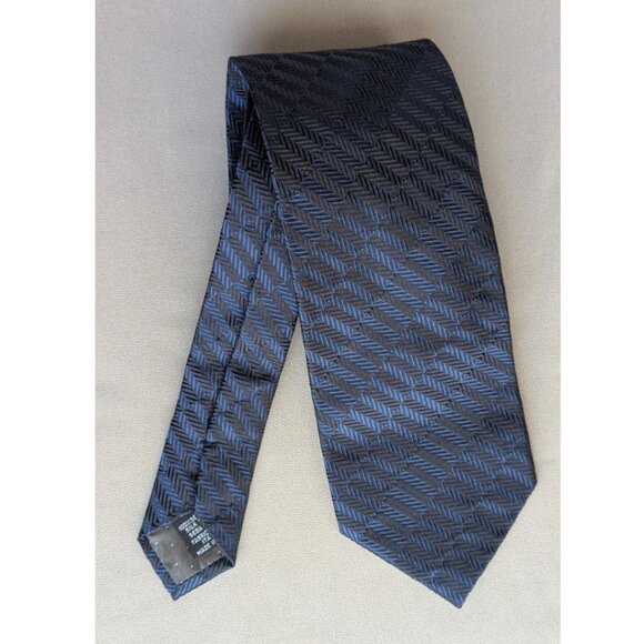 Gianfranco FERRE 100% Silk Tie Geometric Pattern Black Blue Jacquard Made Italy - Picture 1 of 5